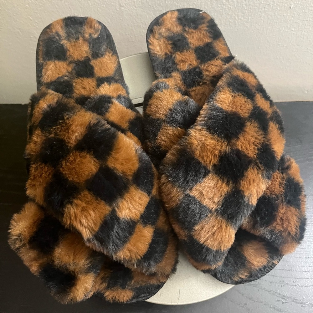 Plush Checkered Slide Slippers